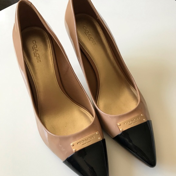 black pumps size 8.5